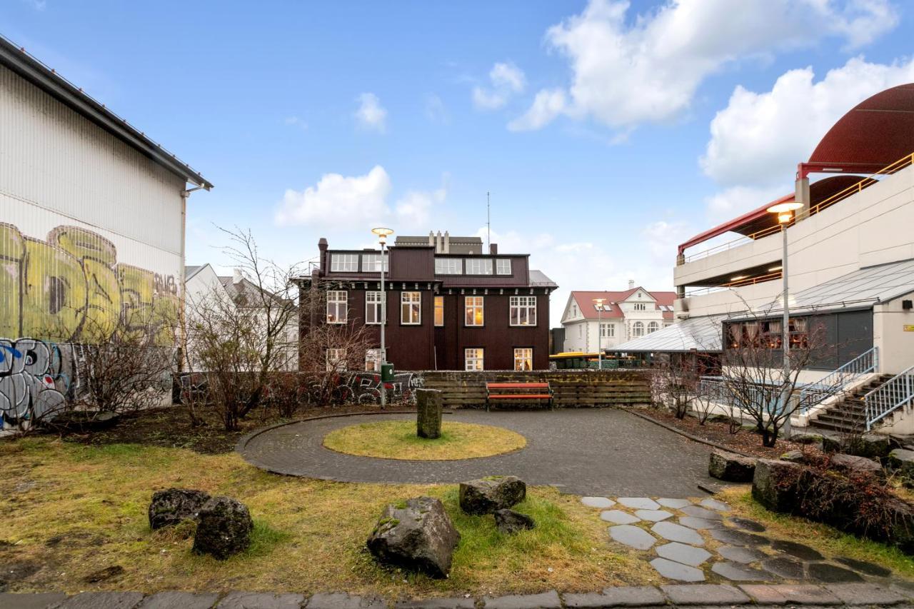 Sunny Central Reykjavik Apartment Bagian luar foto